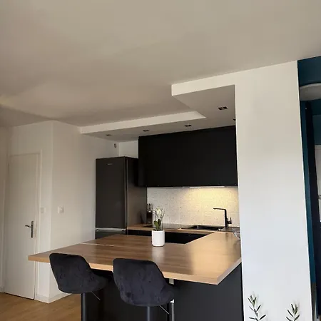 T2 Elegant, Proche De Geneve, Avec Parking شقة